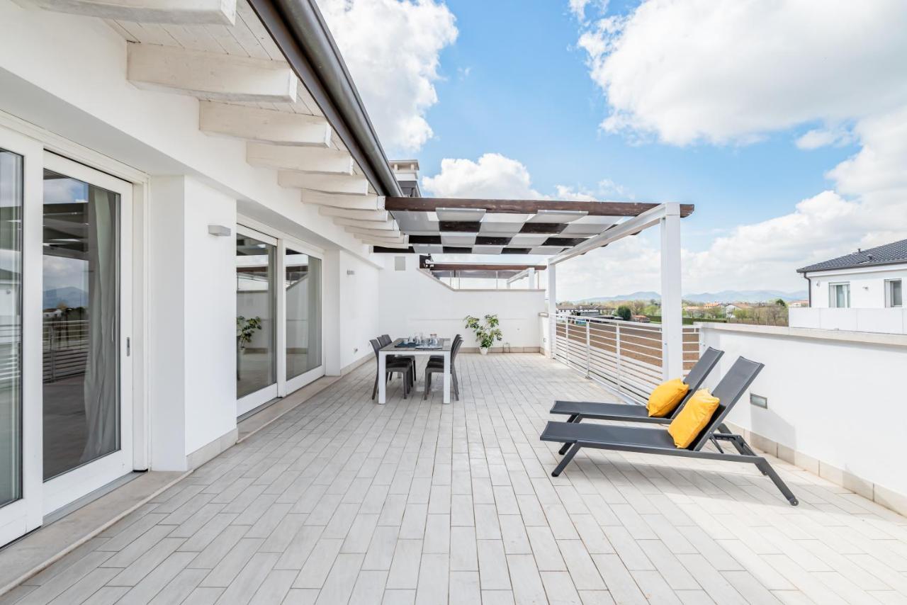 Padova Albignasego Apartment Con Terrazzo X7! Bagian luar foto